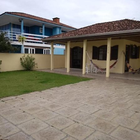 Casa Guaratuba Espacosa E Confortavel المظهر الخارجي الصورة