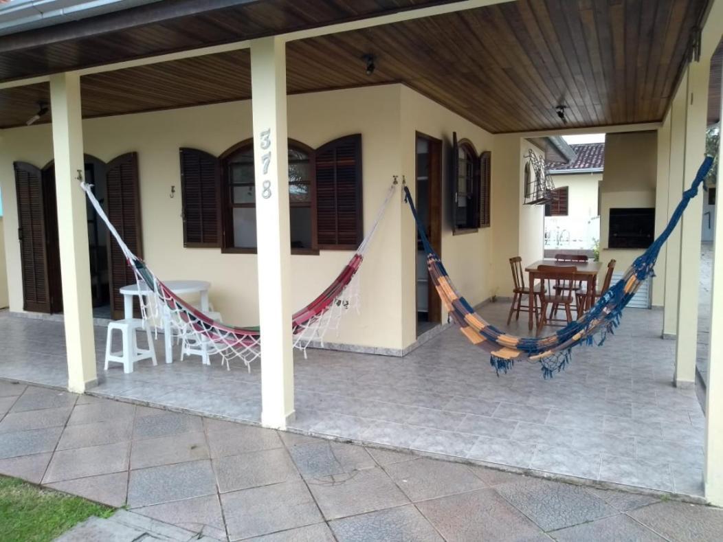 Casa Guaratuba Espacosa E Confortavel المظهر الخارجي الصورة