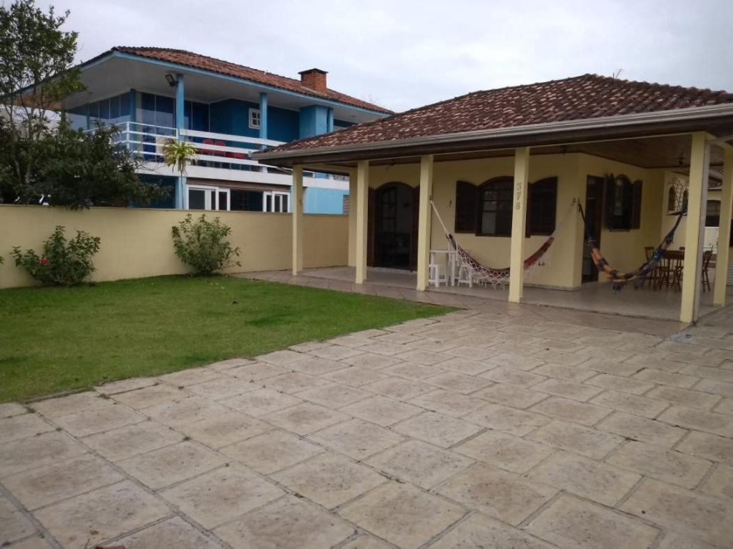 Casa Guaratuba Espacosa E Confortavel المظهر الخارجي الصورة